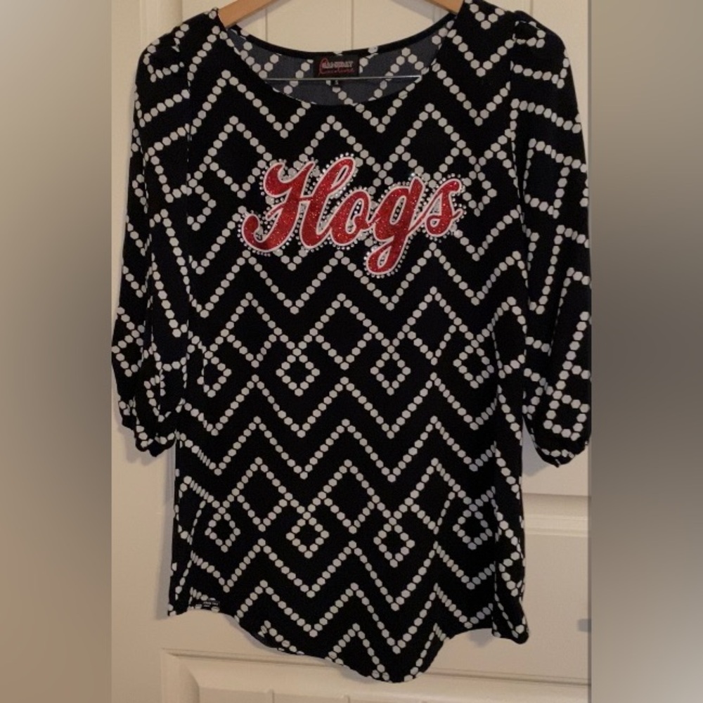 Arkansas Razorbacks Red Glitter 'Hogs' Graphic Tee